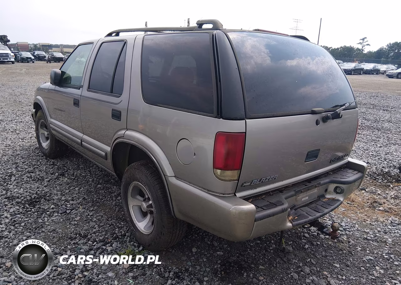 2000 Chevrolet Blazer Lt VIN:1GNCS13W8Y2131178 - 3