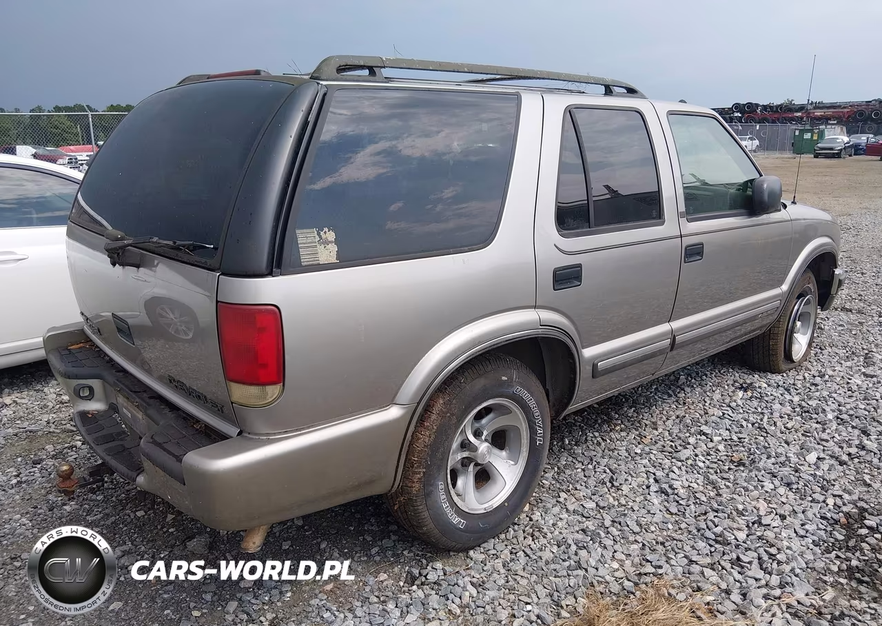 2000 Chevrolet Blazer Lt VIN:1GNCS13W8Y2131178 - 4