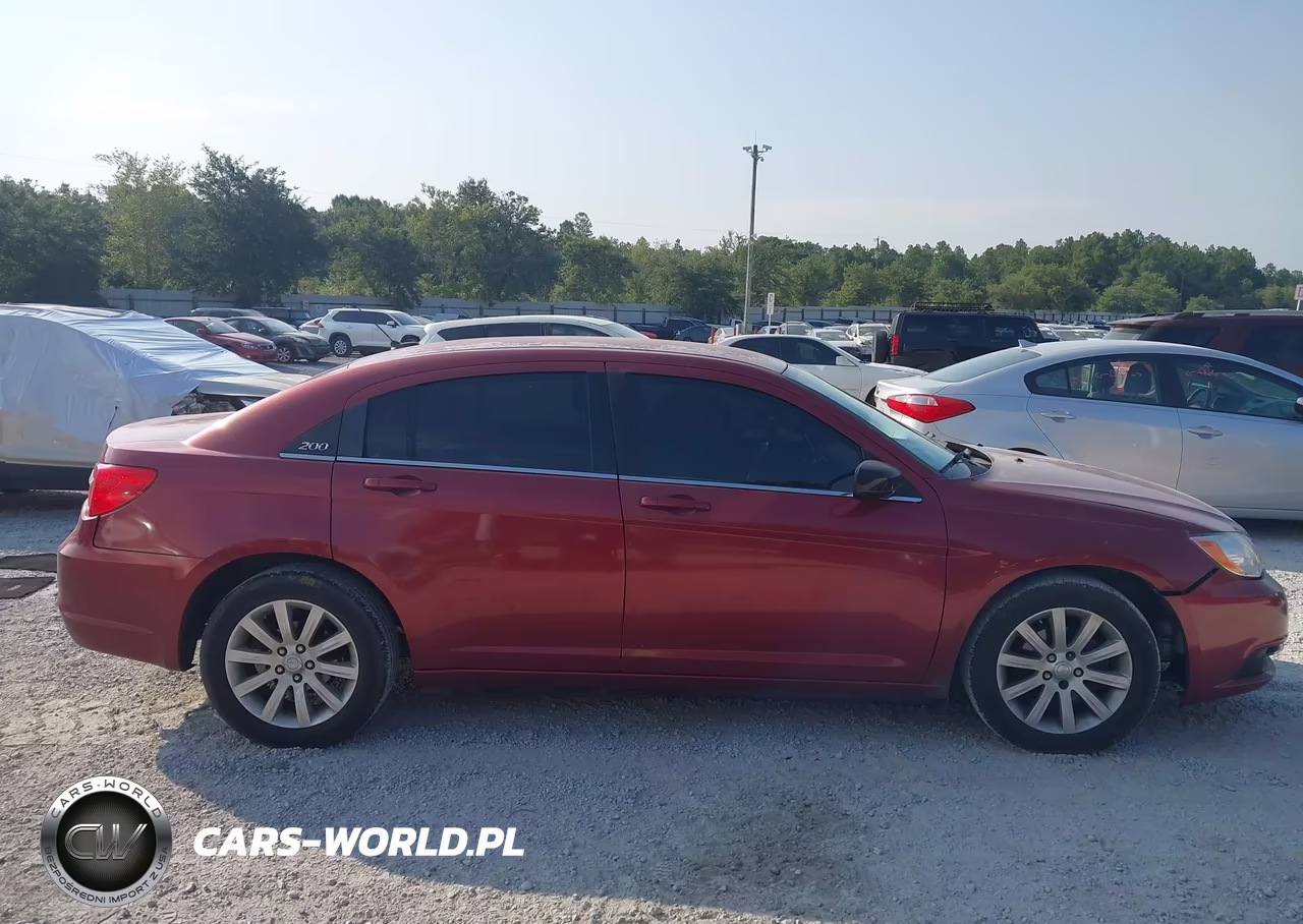 2013 Chrysler 200 Touring VIN:1C3CCBBG6DN556398 - 13