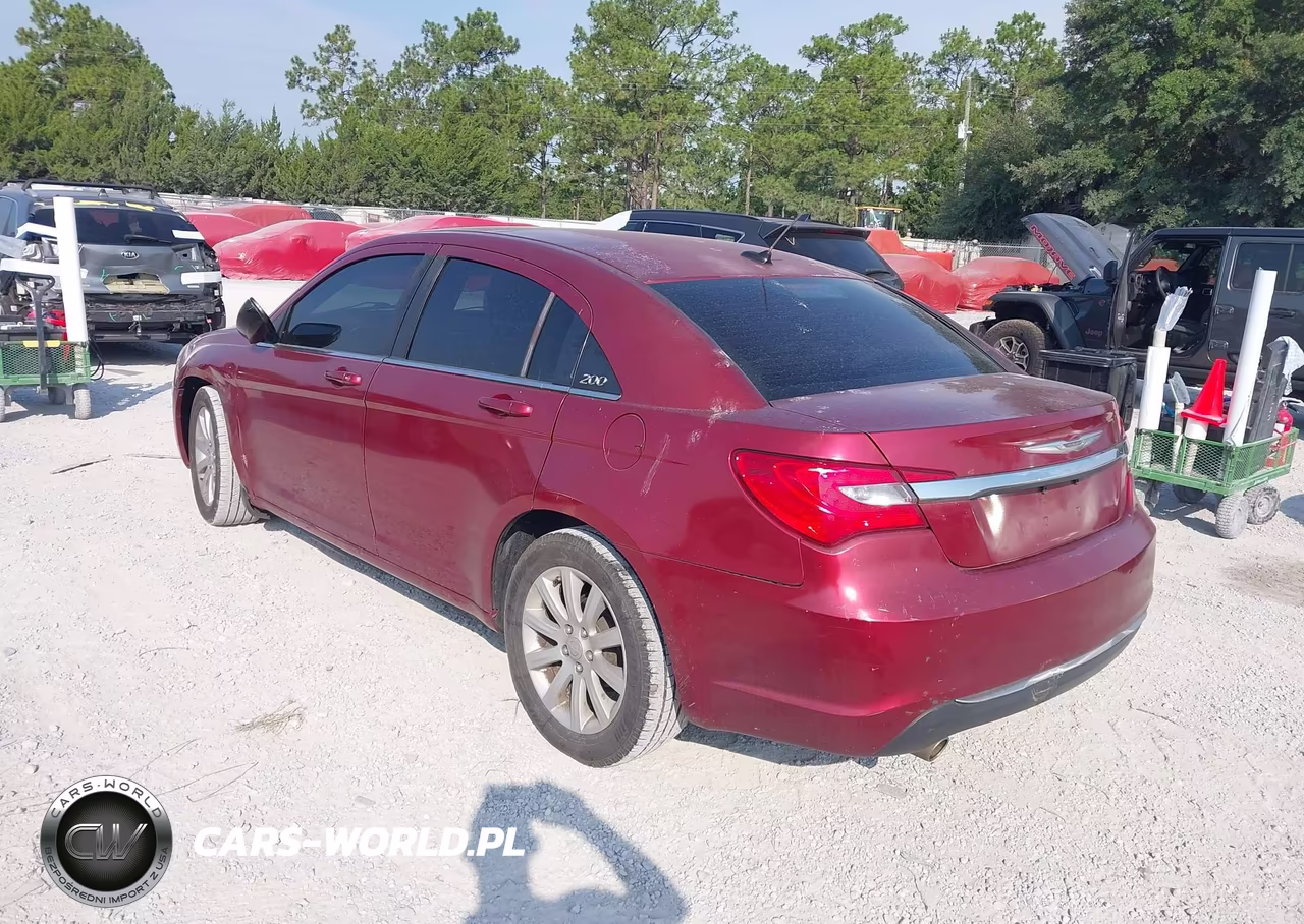 2013 Chrysler 200 Touring VIN:1C3CCBBG6DN556398 - 3