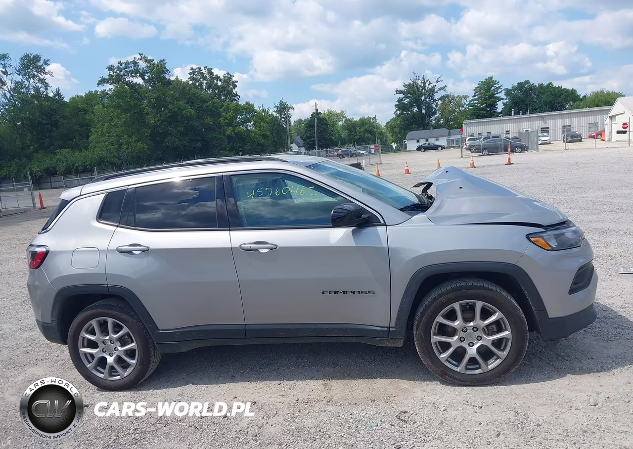 2022 Jeep Compass Latitude Lux 4X4 VIN:3C4NJDFB5NT135908 - 13