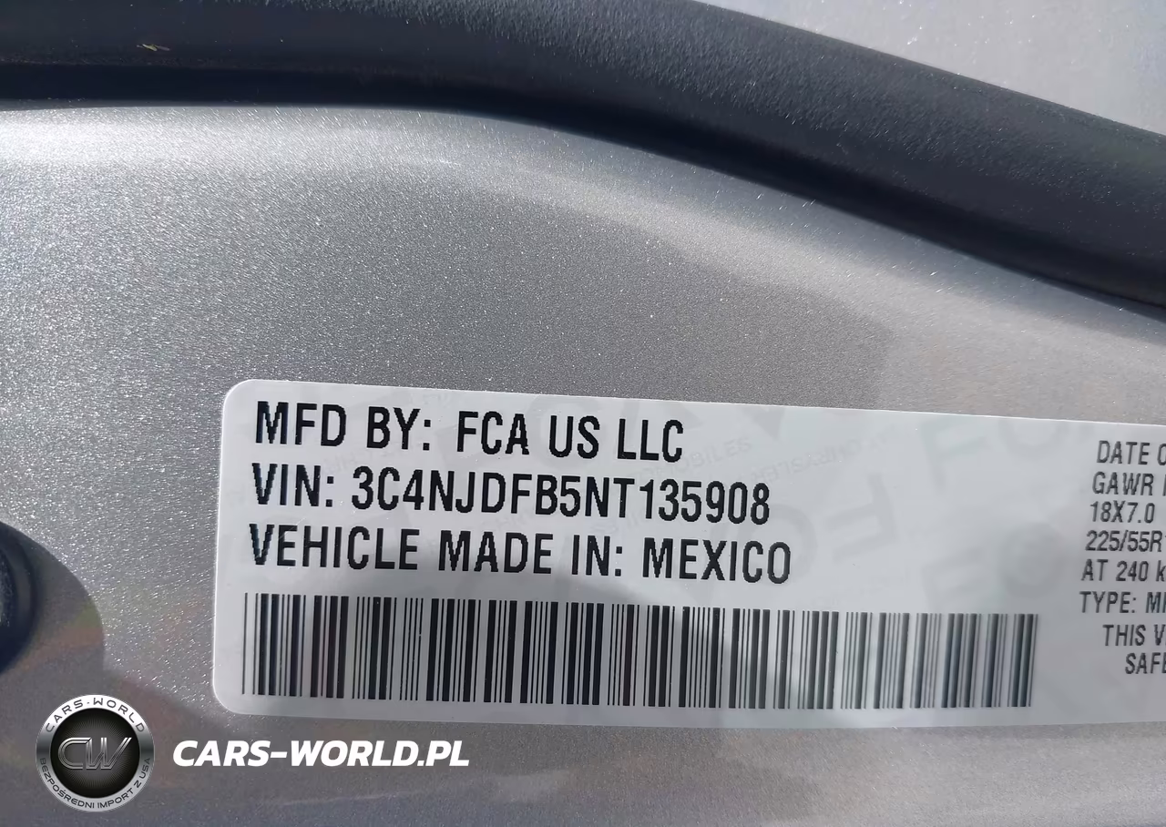 2022 Jeep Compass Latitude Lux 4X4 VIN:3C4NJDFB5NT135908 - 9