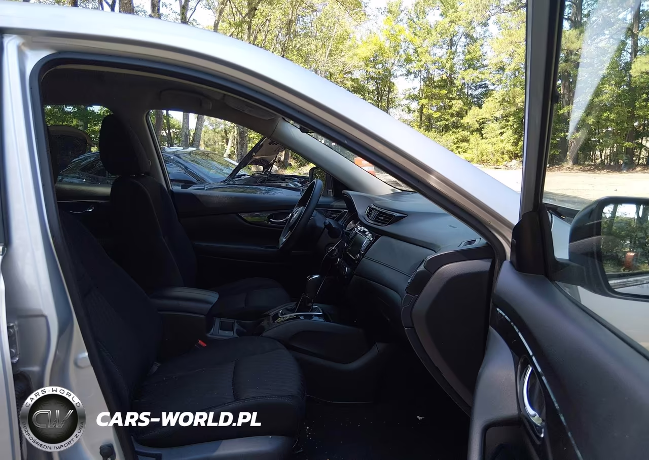2018 Nissan Rogue S VIN:KNMAT2MT8JP617652 - 5