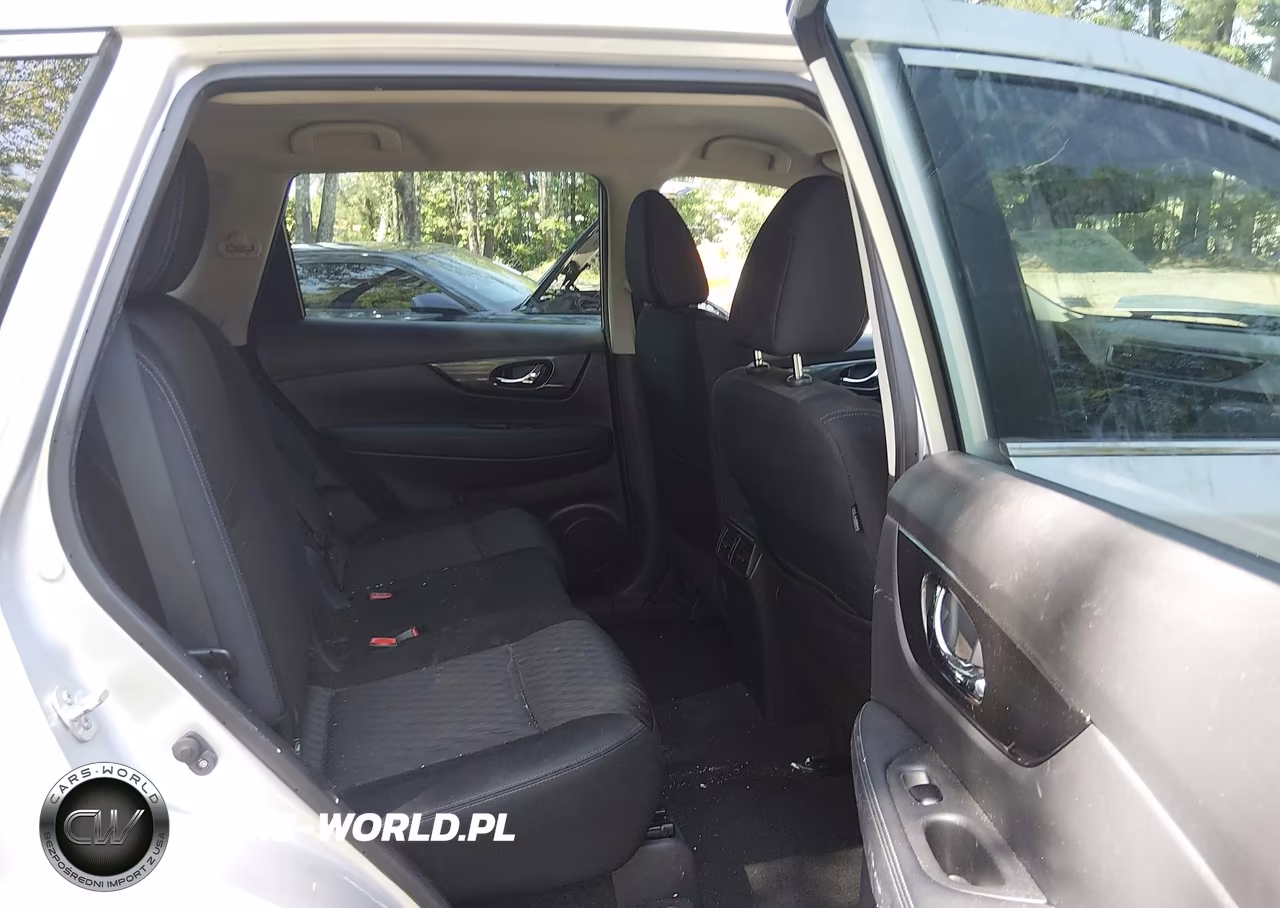 2018 Nissan Rogue S VIN:KNMAT2MT8JP617652 - 8