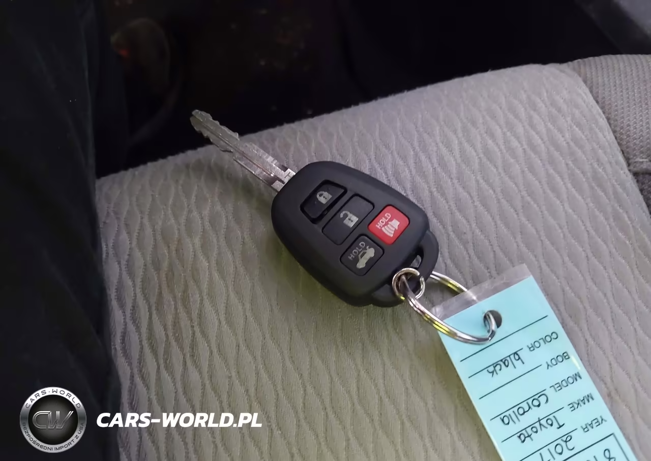2017 Toyota Corolla Le VIN:2T1BURHE3HC812153 - 11