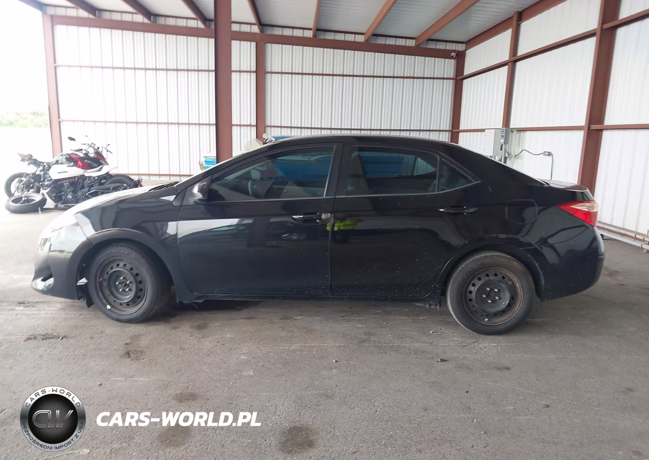 2017 Toyota Corolla Le VIN:2T1BURHE3HC812153 - 14