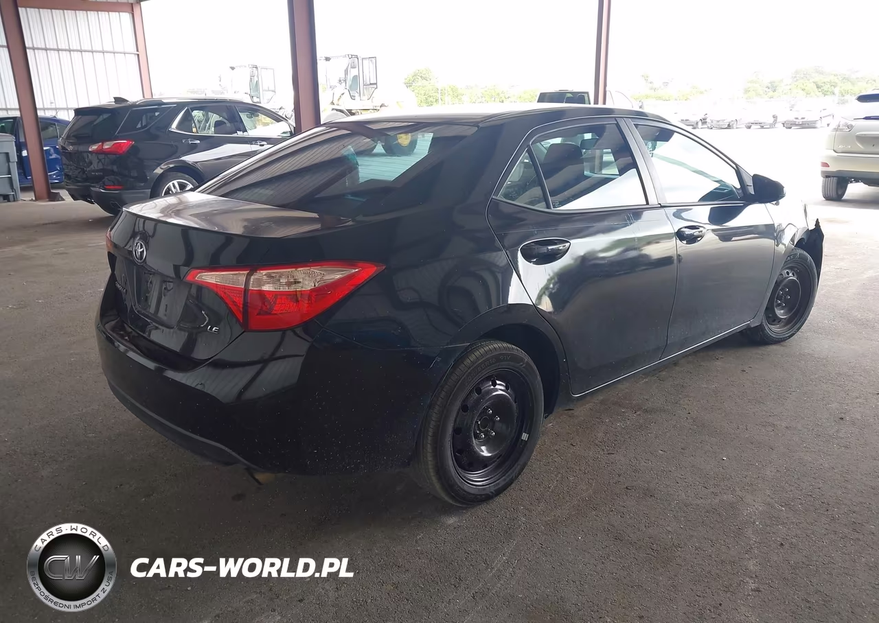 2017 Toyota Corolla Le VIN:2T1BURHE3HC812153 - 4