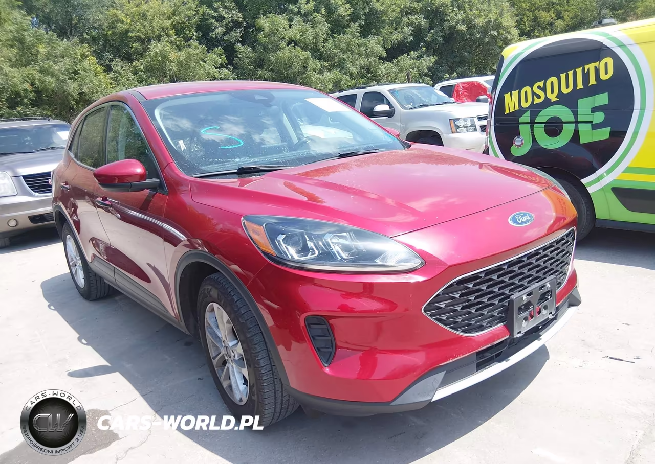 2021 Ford Escape Se