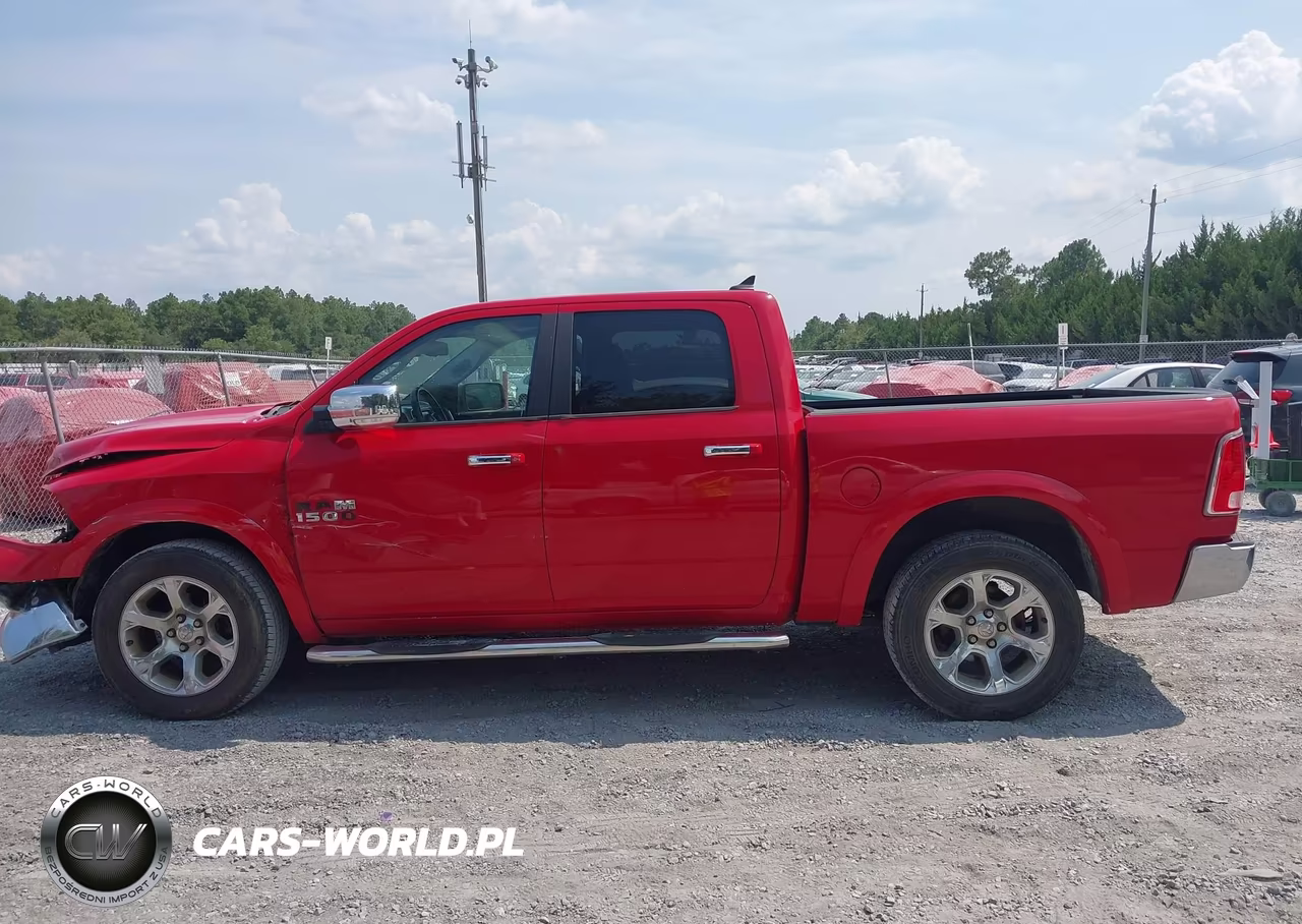 2018 Ram 1500 Laramie 4X4 5'7 Box VIN:1C6RR7NG0JS306463 - 14