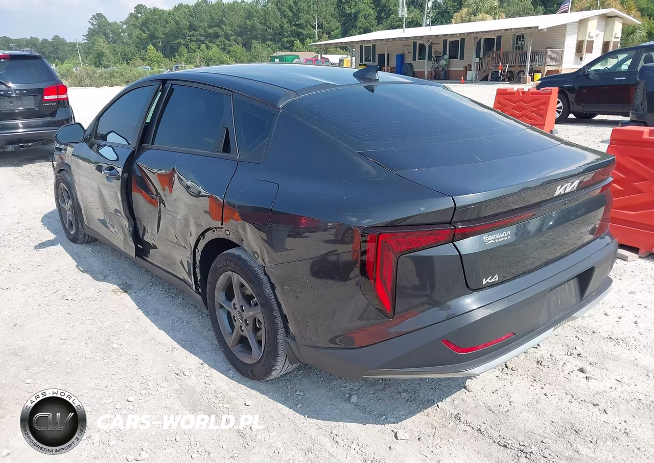2025 Kia K4 Lxs VIN:3KPFT4DE8SE196147 - 3