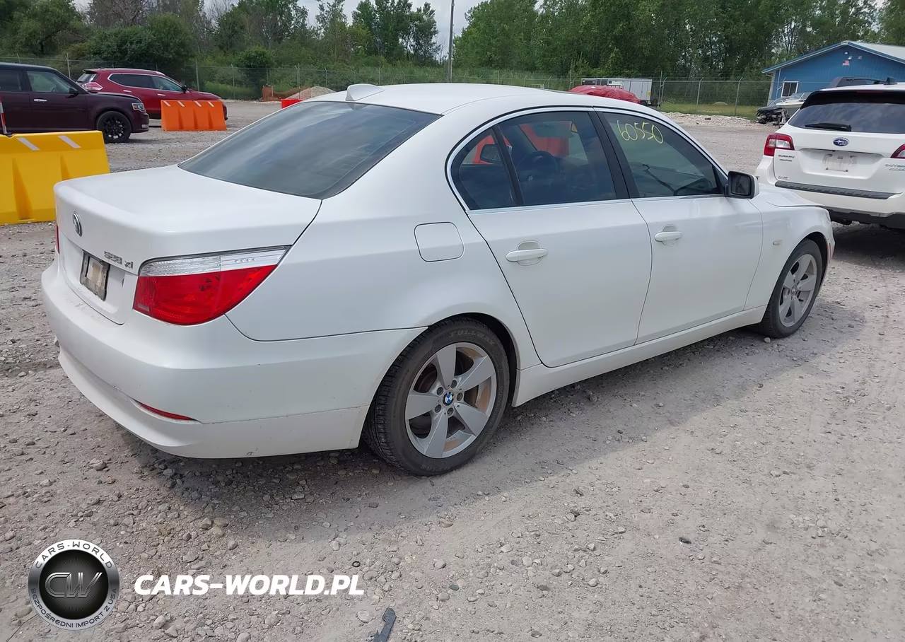 2008 BMW 528Xi VIN:WBANV13528CZ53496 - 4