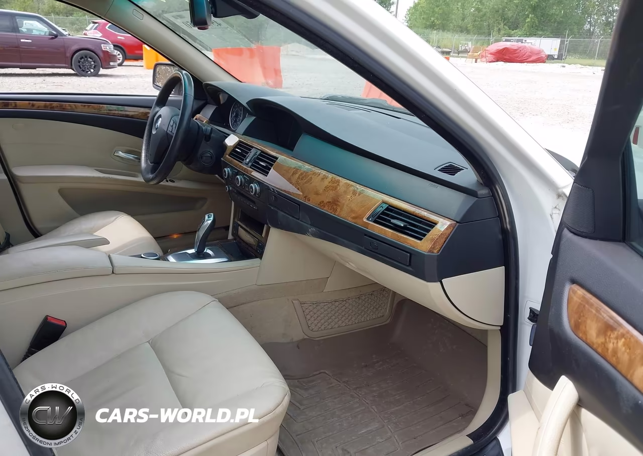 2008 BMW 528Xi VIN:WBANV13528CZ53496 - 5