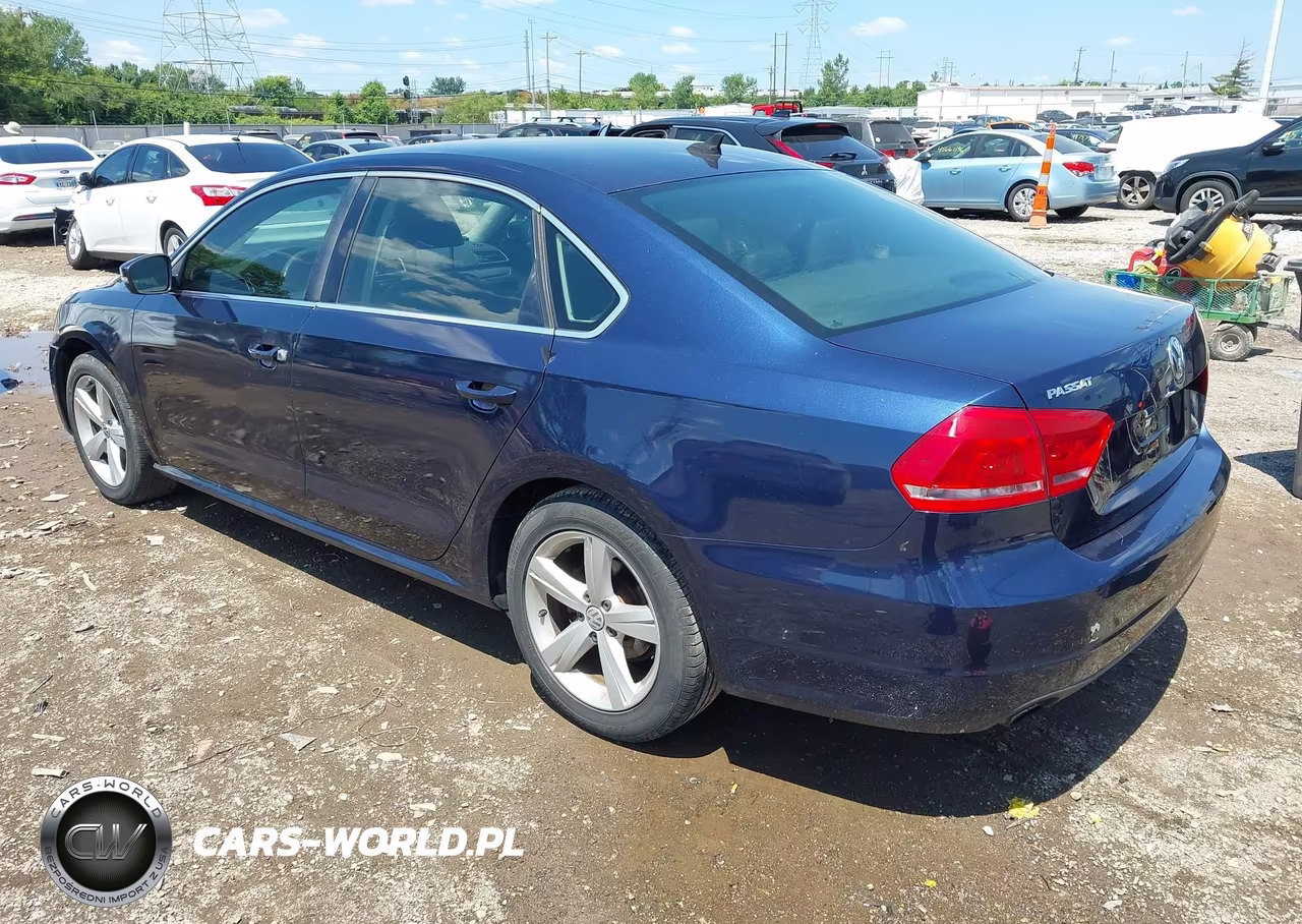 2015 Volkswagen Passat 1.8T Se VIN:1VWBT7A38FC028022 - 3