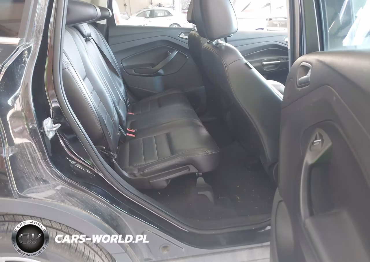 2016 Ford Escape Titanium VIN:1FMCU9J96GUC68052 - 8