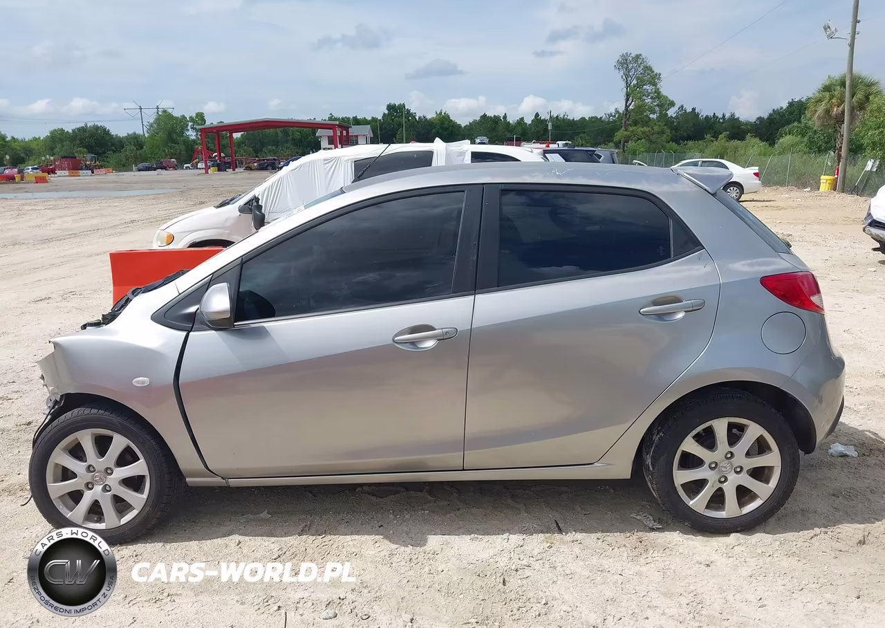 2011 Mazda Mazda2 Touring VIN:JM1DE1HY4B0110412 - 15