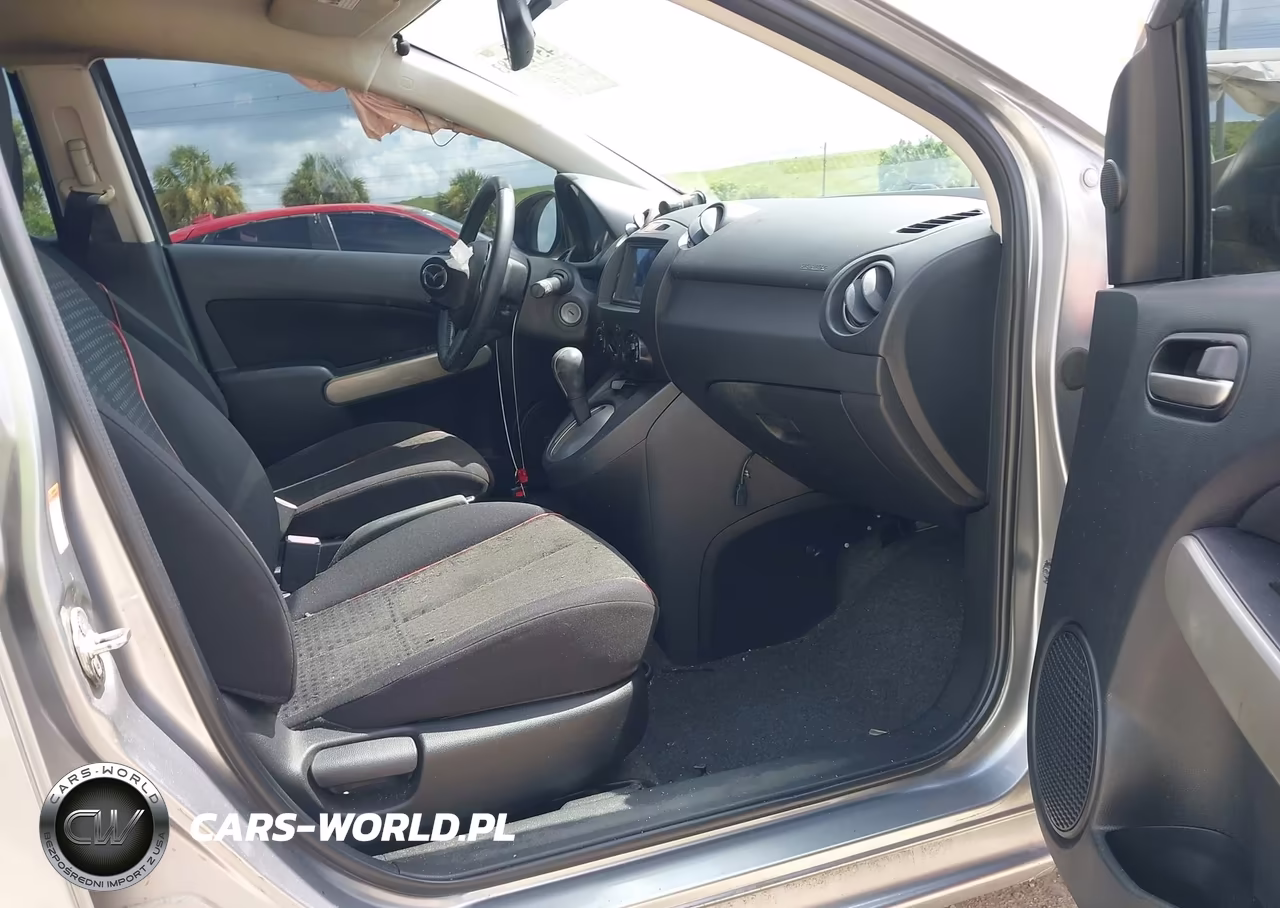 2011 Mazda Mazda2 Touring VIN:JM1DE1HY4B0110412 - 5