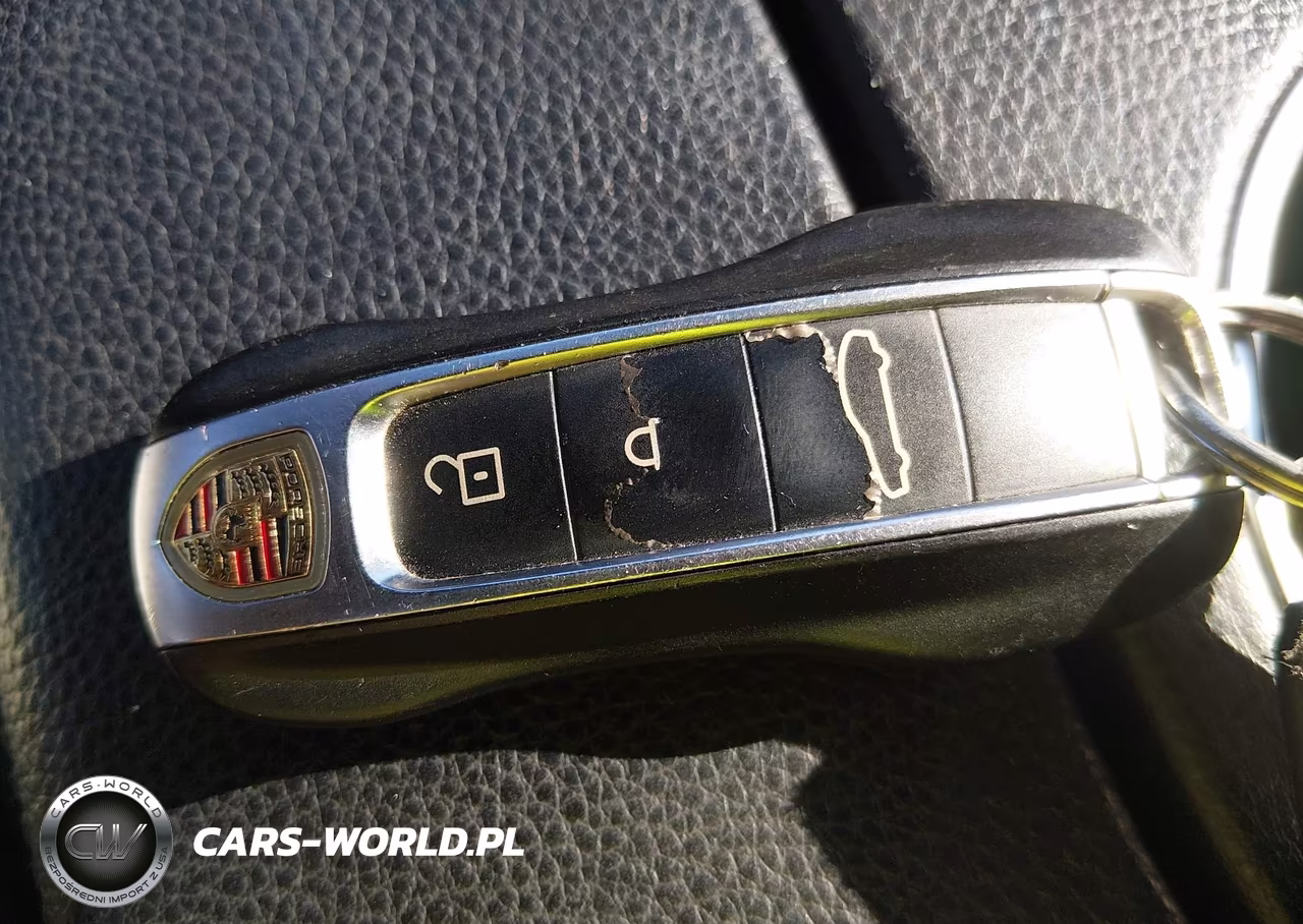 2019 Porsche Panamera 4 VIN:WP0AA2A73KL101303 - 11