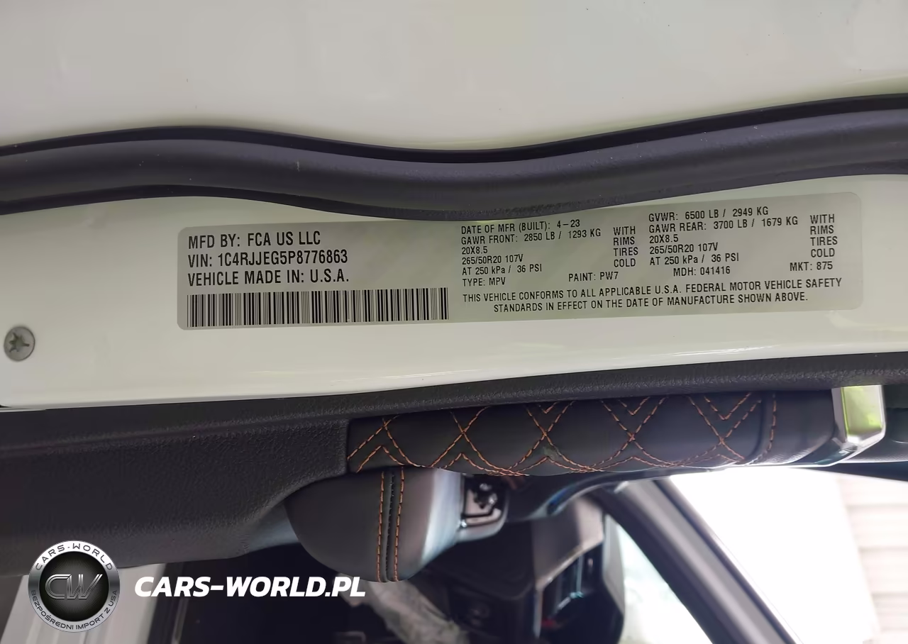 2023 Jeep Grand Cherokee L Summit 4X2 VIN:1C4RJJEG5P8776863 - 9