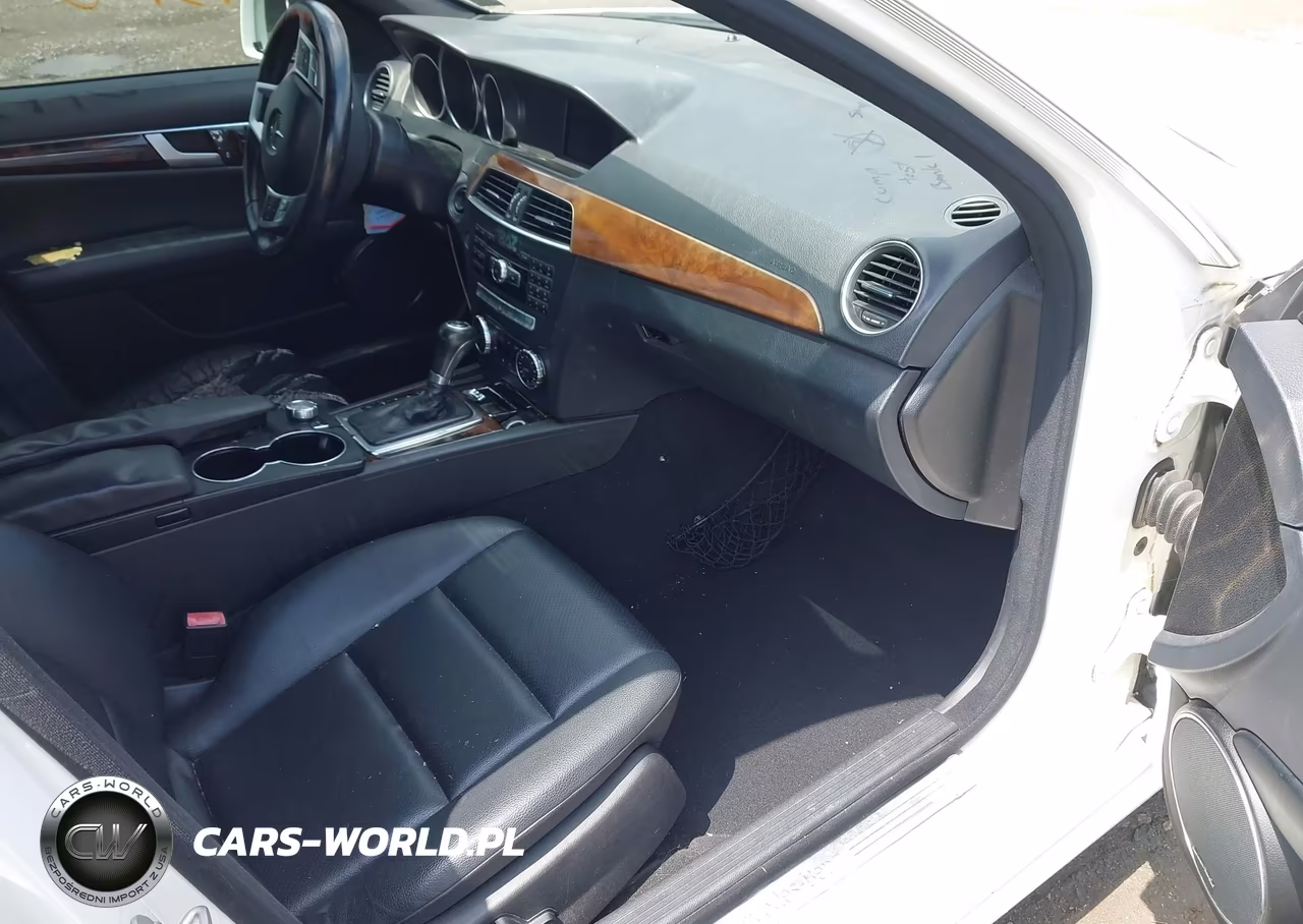 2013 Mercedes-Benz C 300 Sport 4Matic VIN:WDDGF8AB2DR276568 - 5