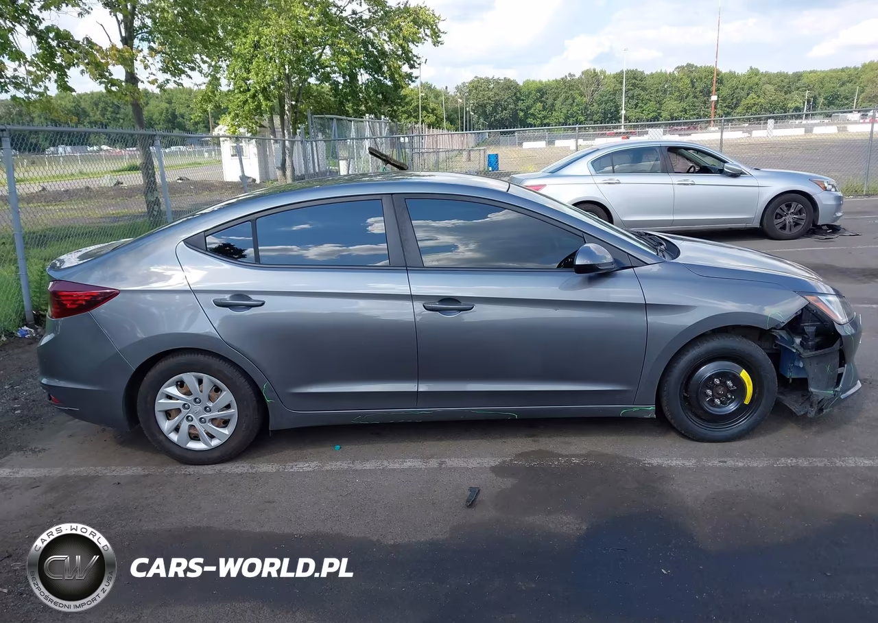 2019 Hyundai Elantra Se VIN:5NPD74LFXKH454606 - 13