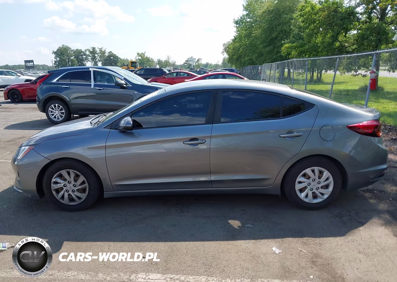 2019 Hyundai Elantra Se VIN:5NPD74LFXKH454606 - 14