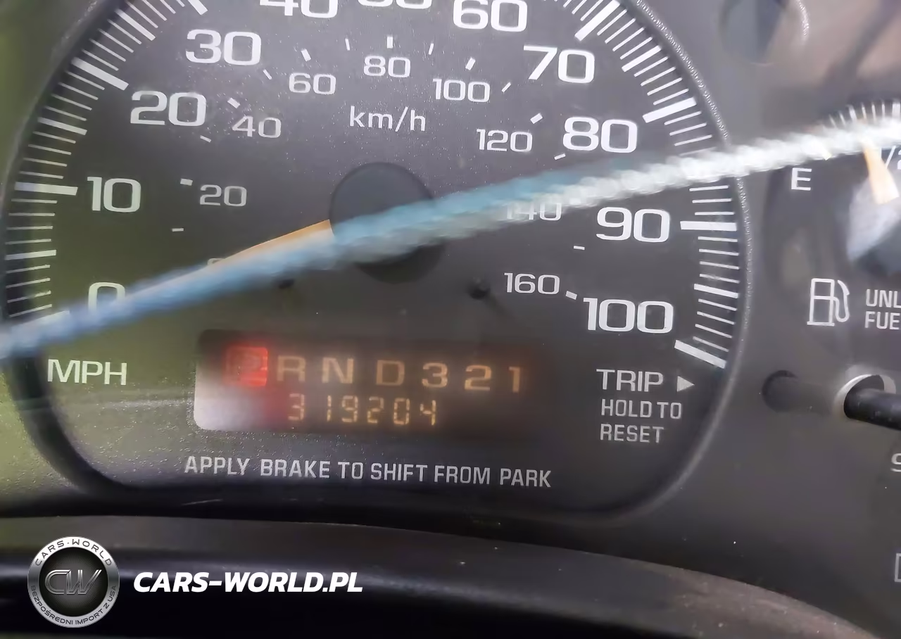 2002 Chevrolet Express Cargo Van VIN:1GCHG39R521184043 - 7