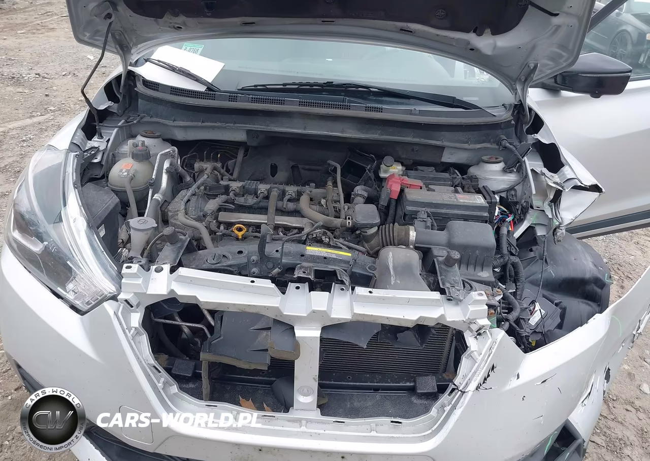 2018 Nissan Kicks Sr VIN:3N1CP5CU0JL525250 - 10