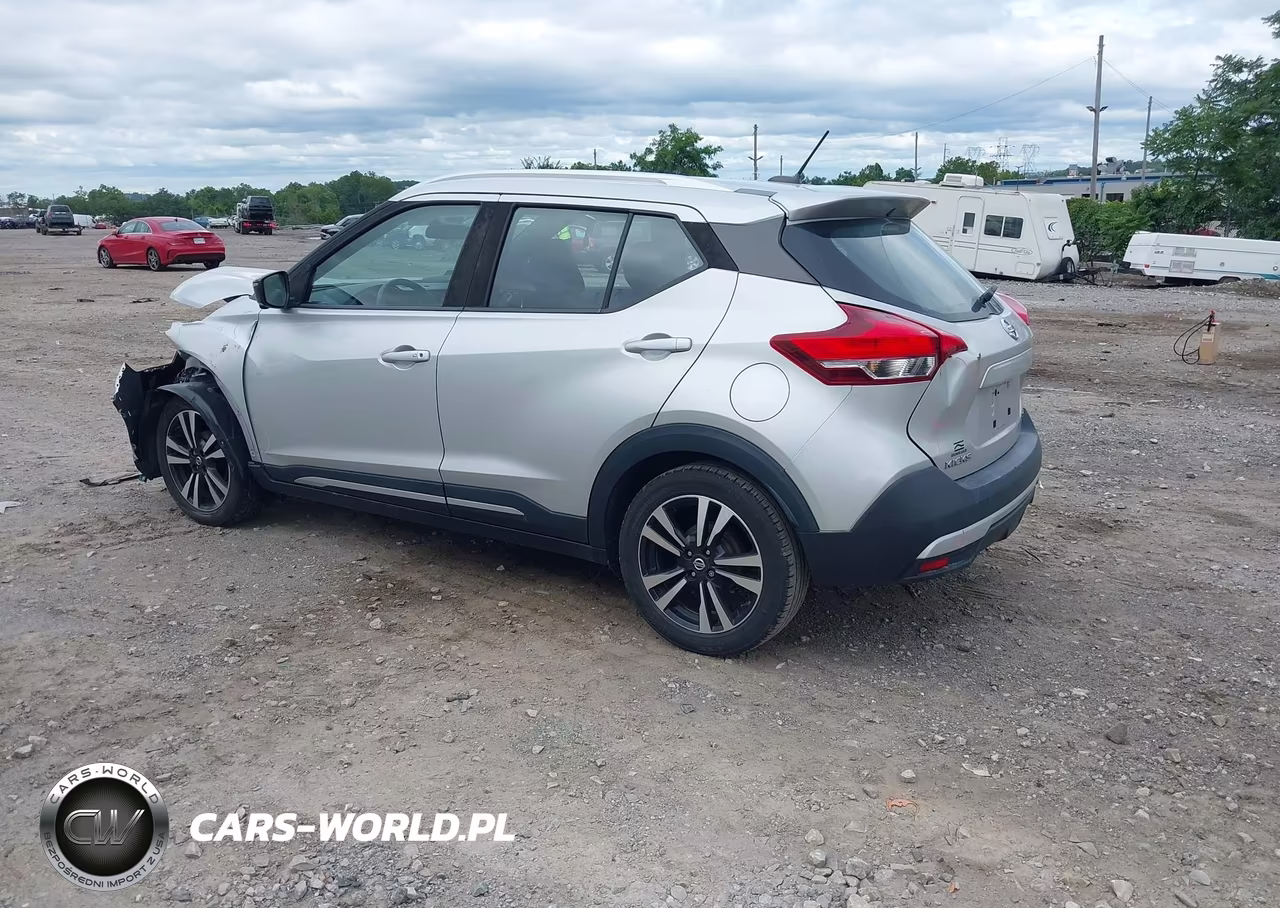2018 Nissan Kicks Sr VIN:3N1CP5CU0JL525250 - 3