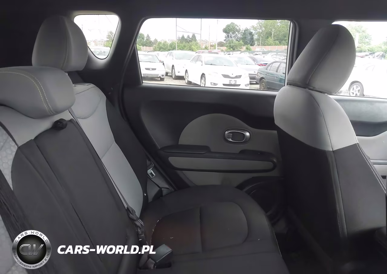 2016 Kia Soul + VIN:KNDJP3A51G7238338 - 8