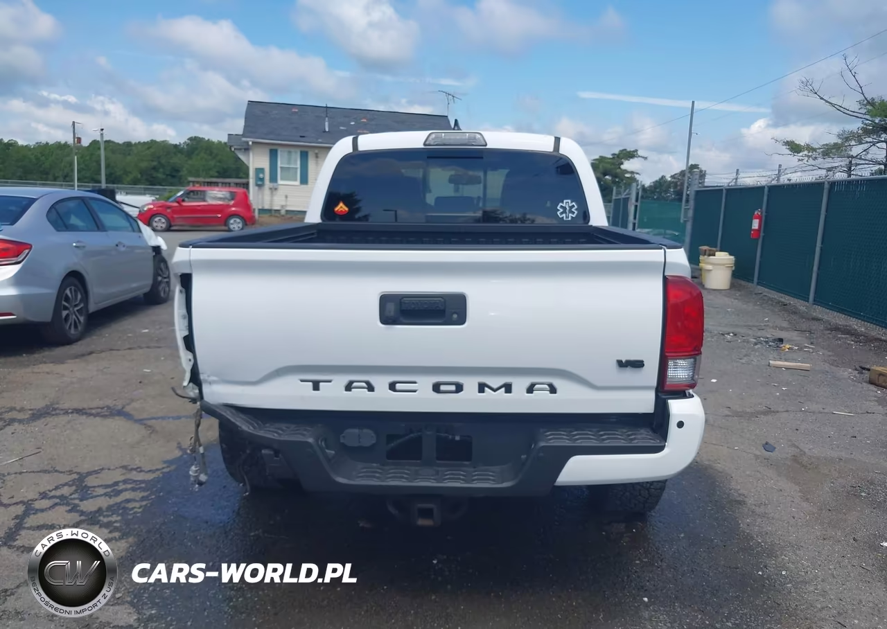 2017 Toyota Tacoma Trd Off Road VIN:3TMCZ5AN6HM064739 - 17