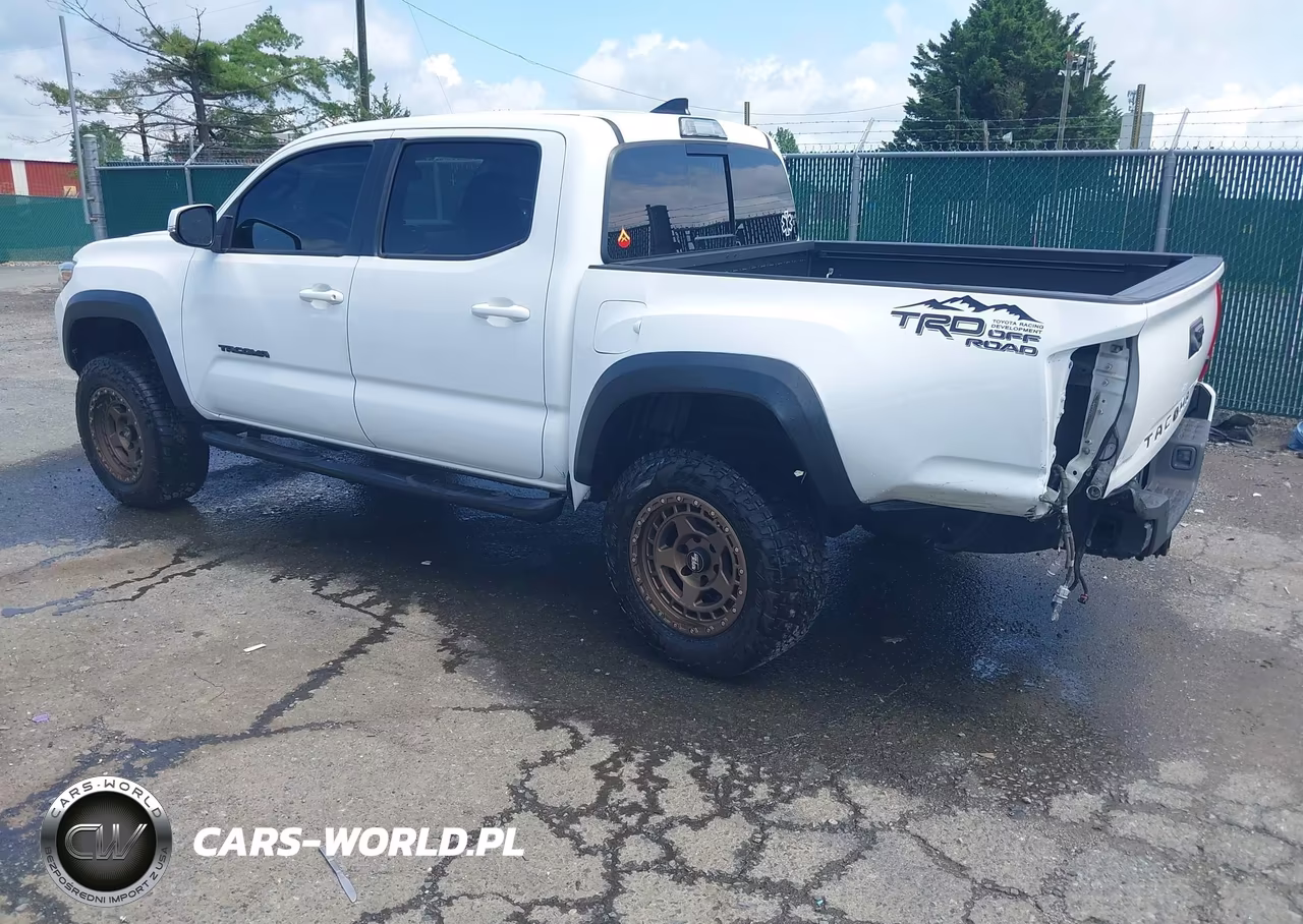 2017 Toyota Tacoma Trd Off Road VIN:3TMCZ5AN6HM064739 - 3