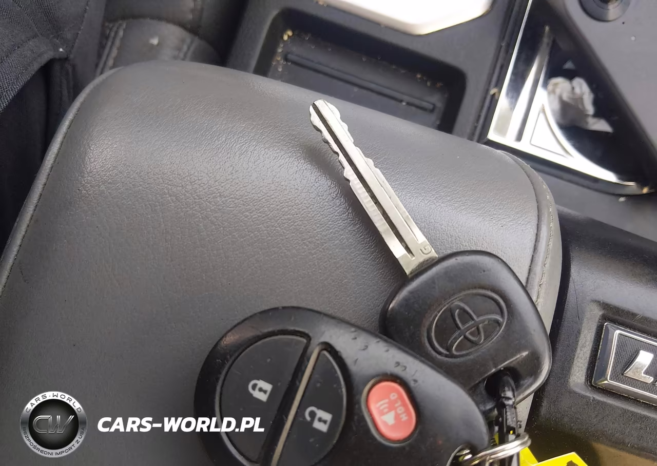 2015 Toyota Tundra Limited 5.7L V8 VIN:5TFFY5F17FX175667 - 11