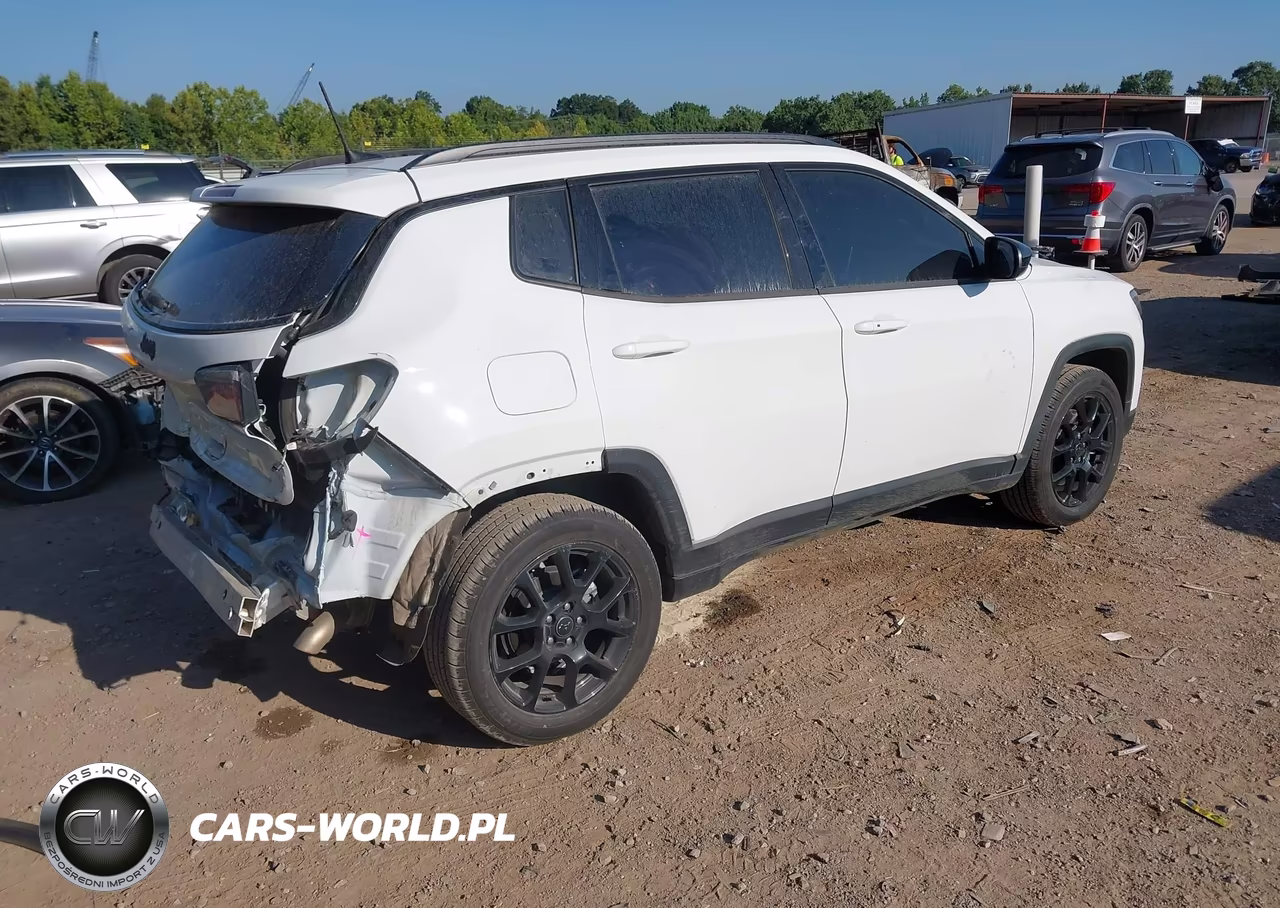 2025 Jeep Compass Latitude 4X4 VIN:3C4NJDBN4ST570897 - 4