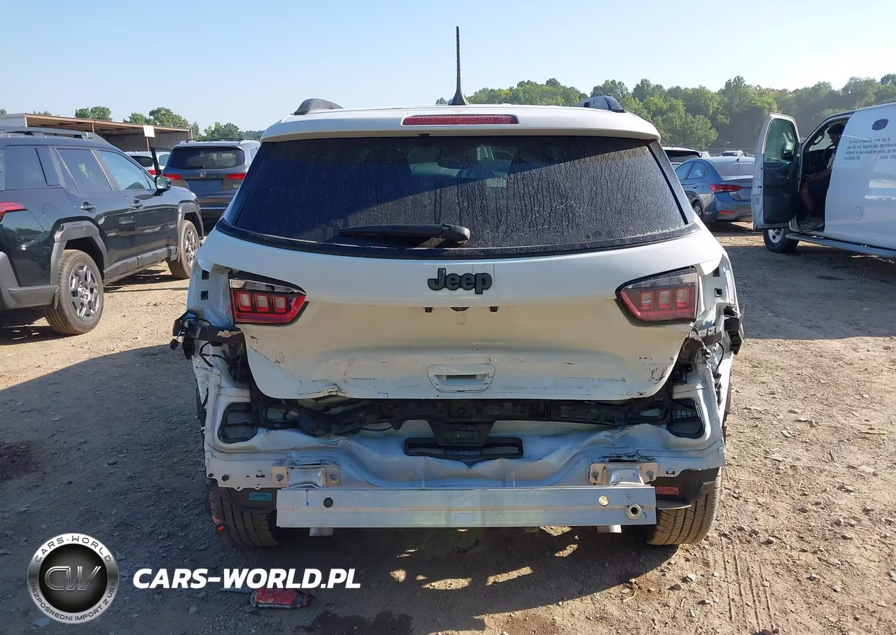 2025 Jeep Compass Latitude 4X4 VIN:3C4NJDBN4ST570897 - 6