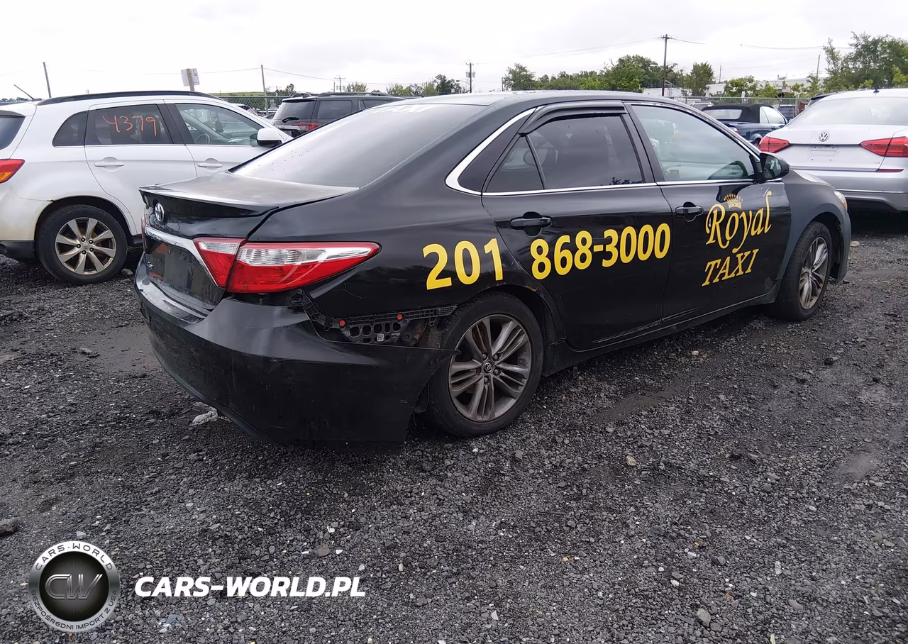 2015 Toyota Camry Se VIN:4T1BF1FK9FU072785 - 4