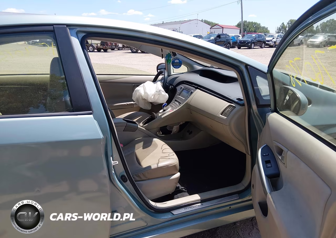 2012 Toyota Prius Five VIN:JTDKN3DU5C1600908 - 5