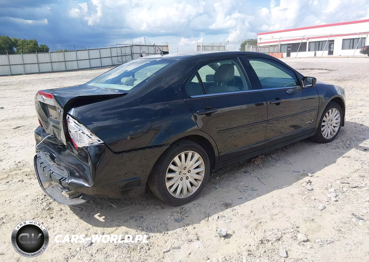 2010 Ford Fusion Hybrid VIN:3FADP0L31AR349162 - 4