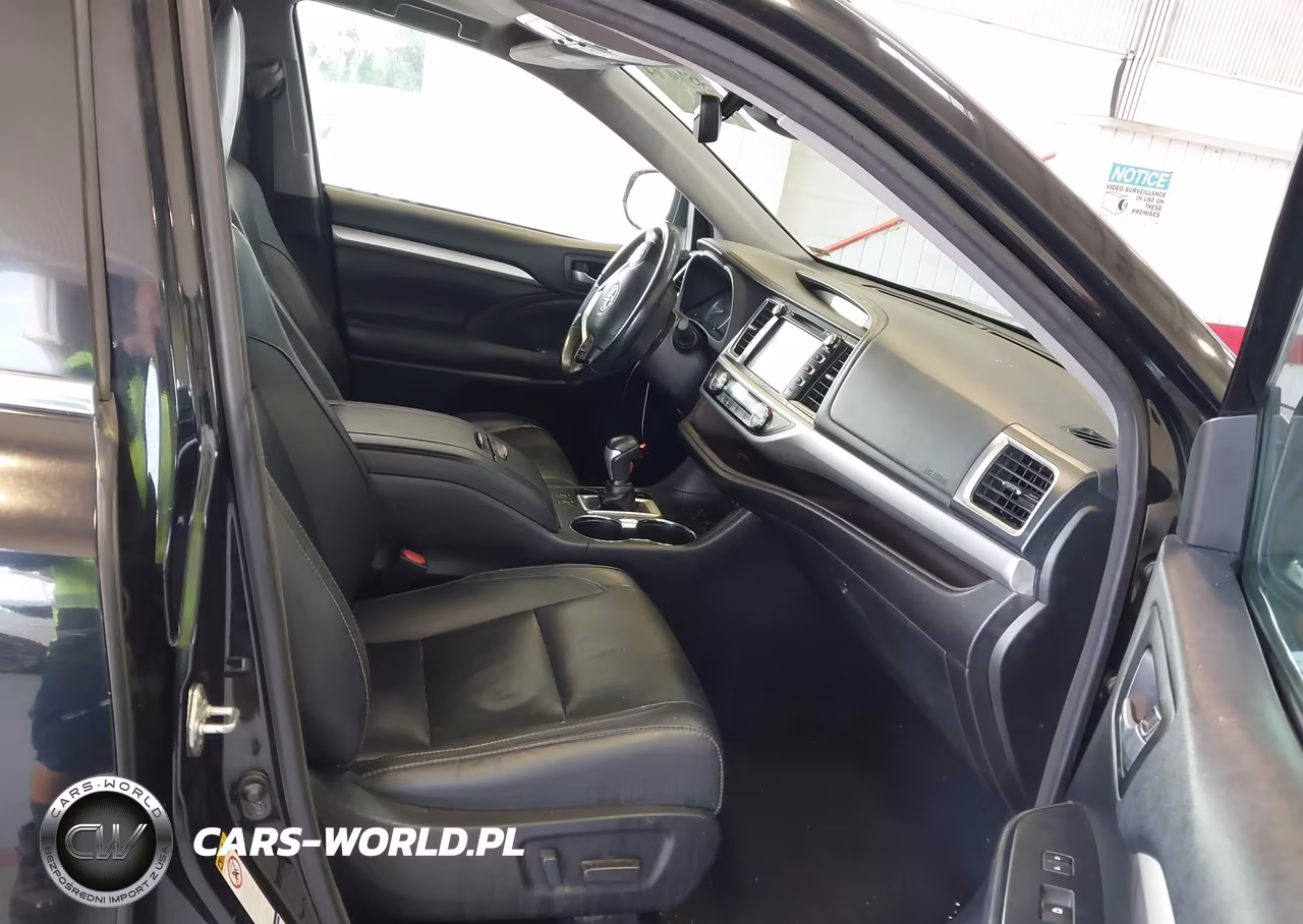 2018 Toyota Highlander Xle VIN:5TDJZRFH2JS830019 - 5