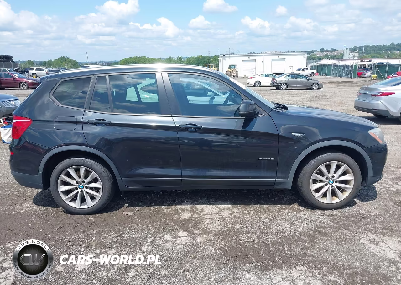 2016 BMW X3 xDrive28I VIN:5UXWX9C52G0D63686 - 13