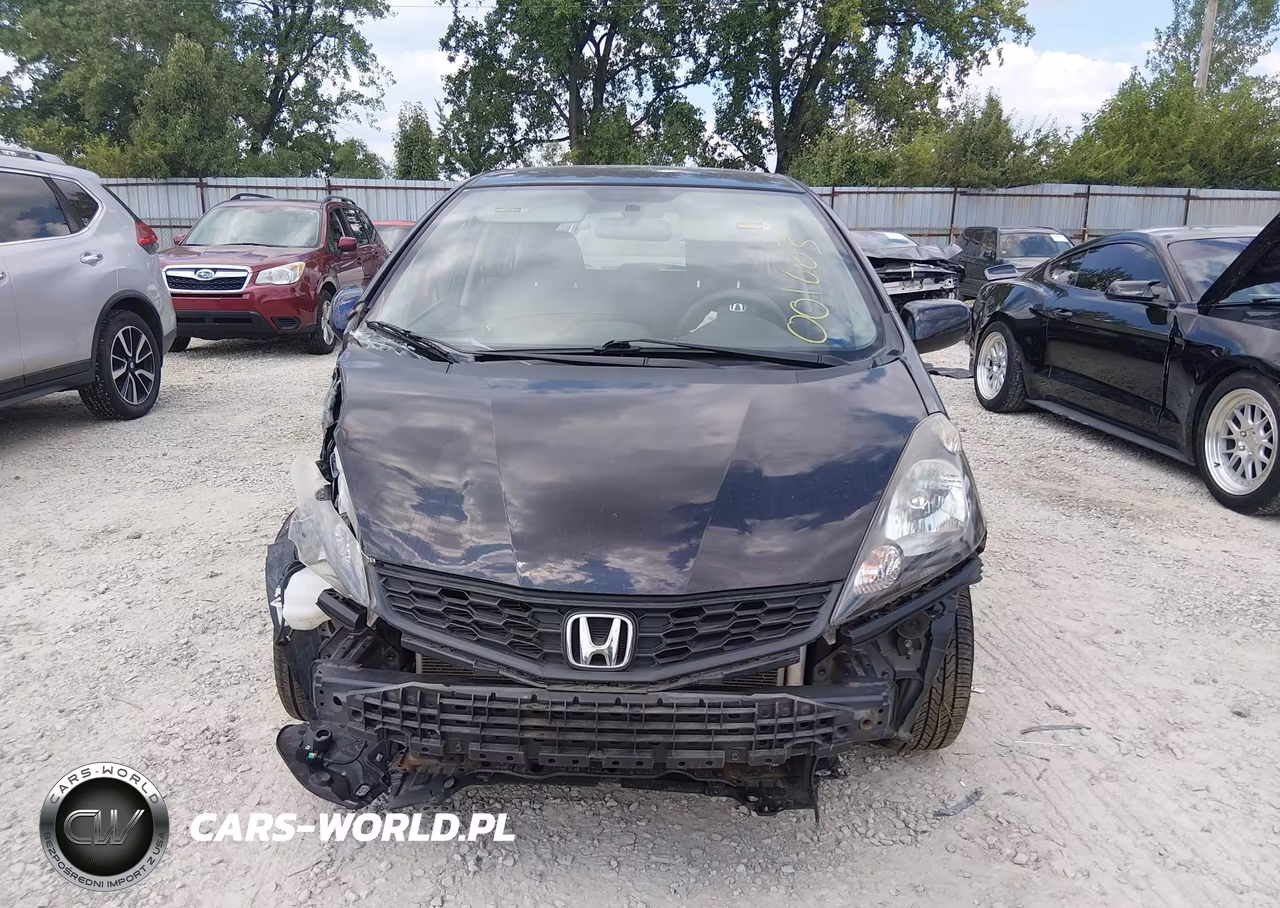 2013 Honda Fit Sport VIN:JHMGE8H59DC001603 - 12