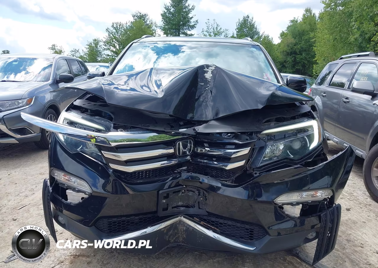 2018 Honda Pilot Touring VIN:5FNYF6H94JB006359 - 13