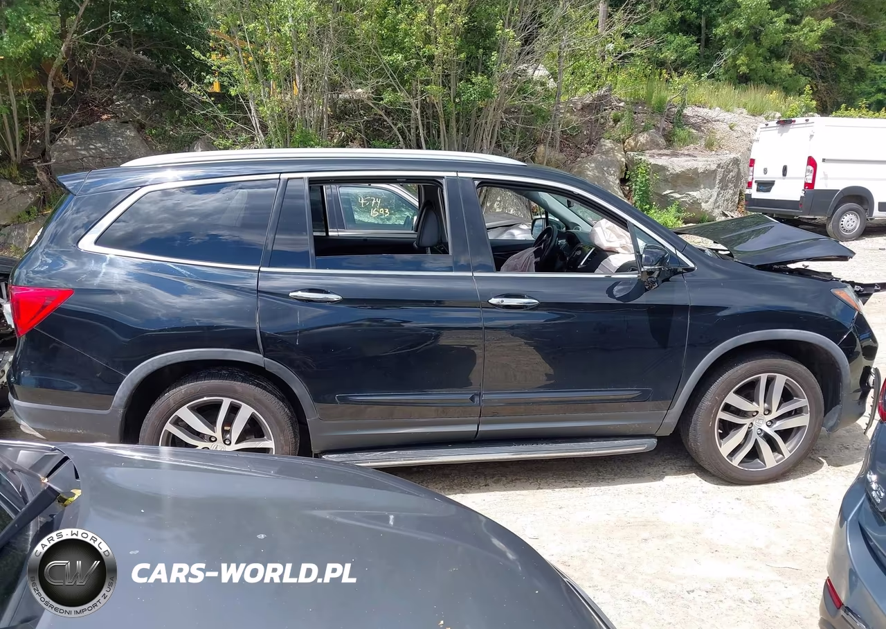 2018 Honda Pilot Touring VIN:5FNYF6H94JB006359 - 14
