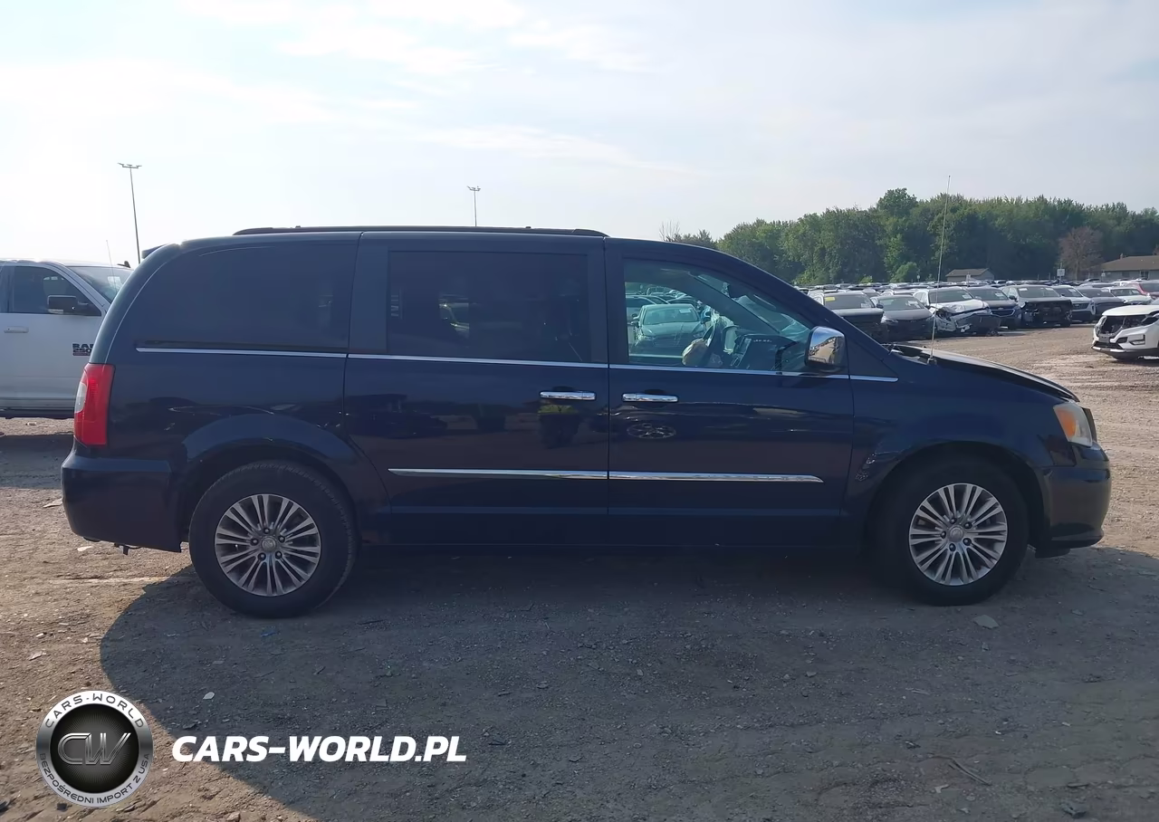 2013 Chrysler Town & Country Touring-L VIN:2C4RC1CG4DR757685 - 13