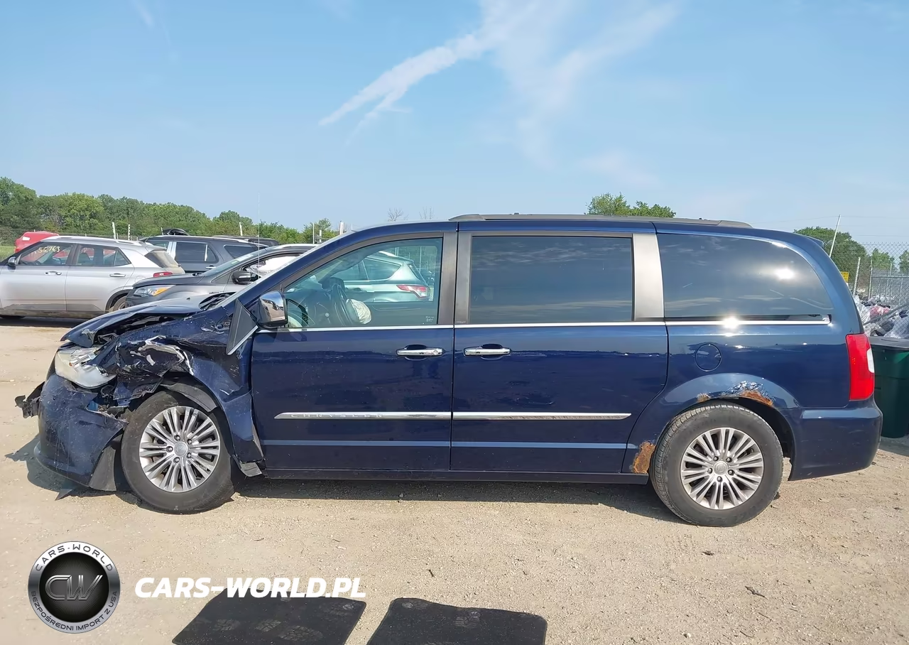 2013 Chrysler Town & Country Touring-L VIN:2C4RC1CG4DR757685 - 14