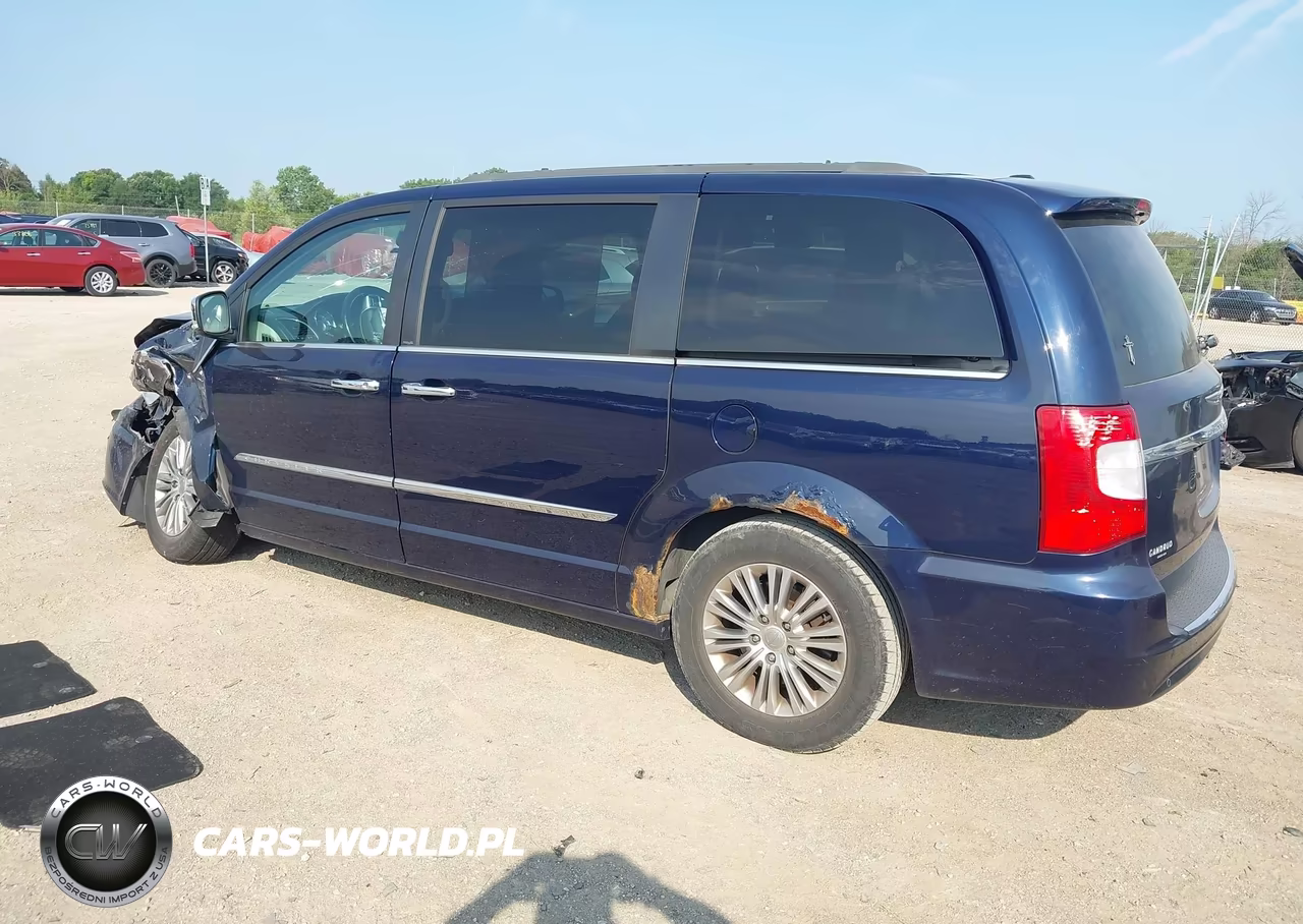 2013 Chrysler Town & Country Touring-L VIN:2C4RC1CG4DR757685 - 3