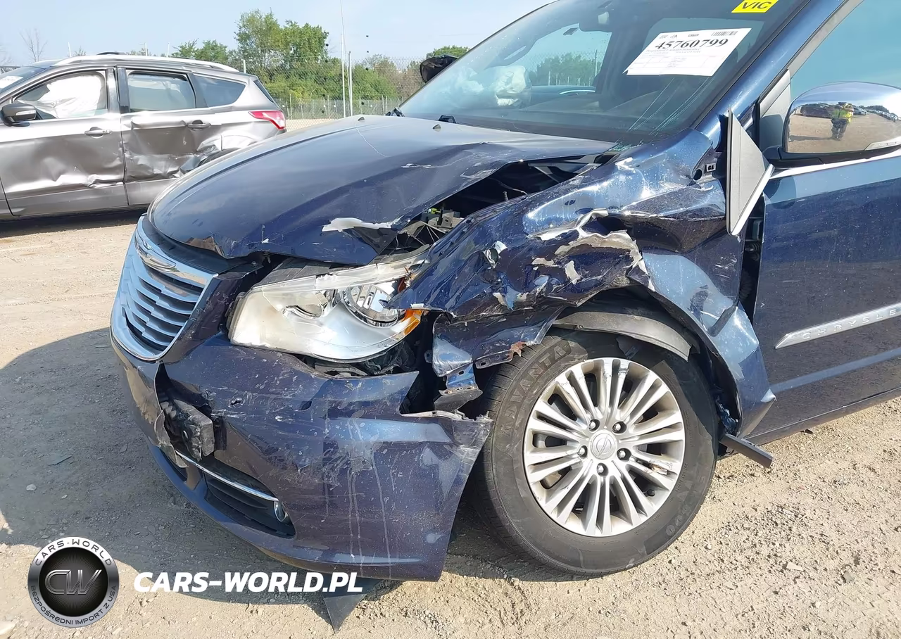 2013 Chrysler Town & Country Touring-L VIN:2C4RC1CG4DR757685 - 6