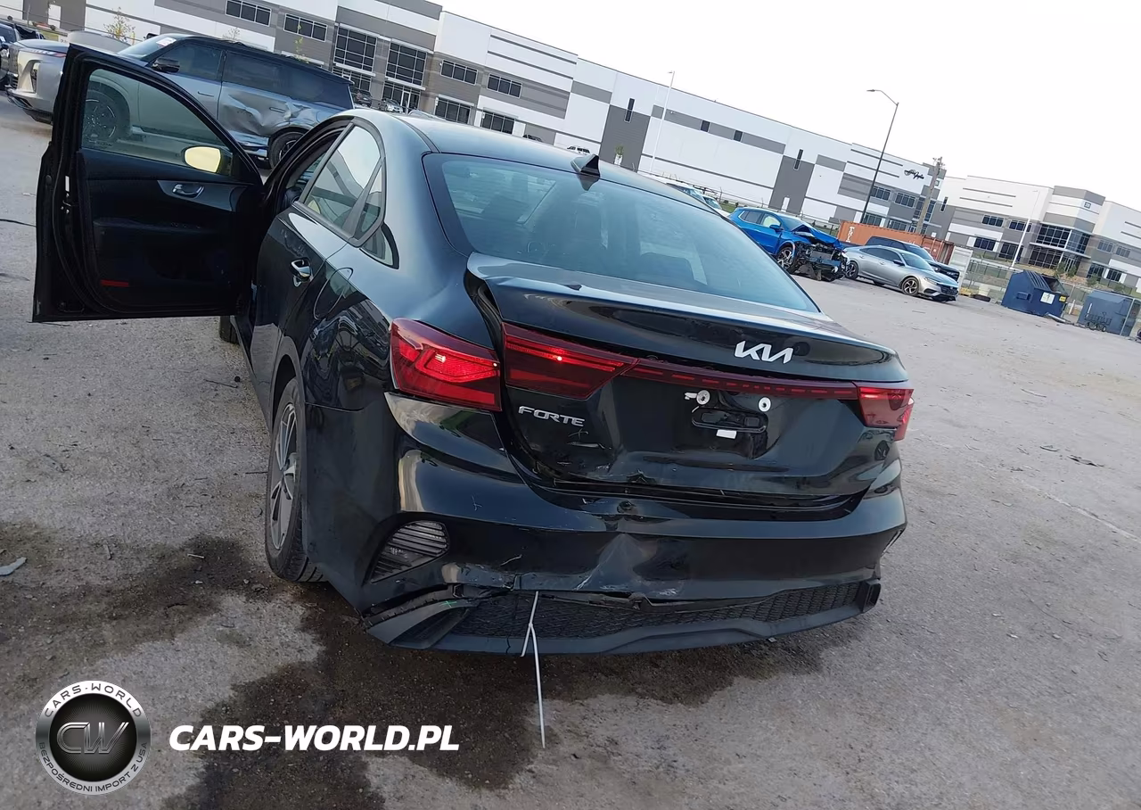 2022 Kia Forte Lxs VIN:3KPF24AD4NE442162 - 6