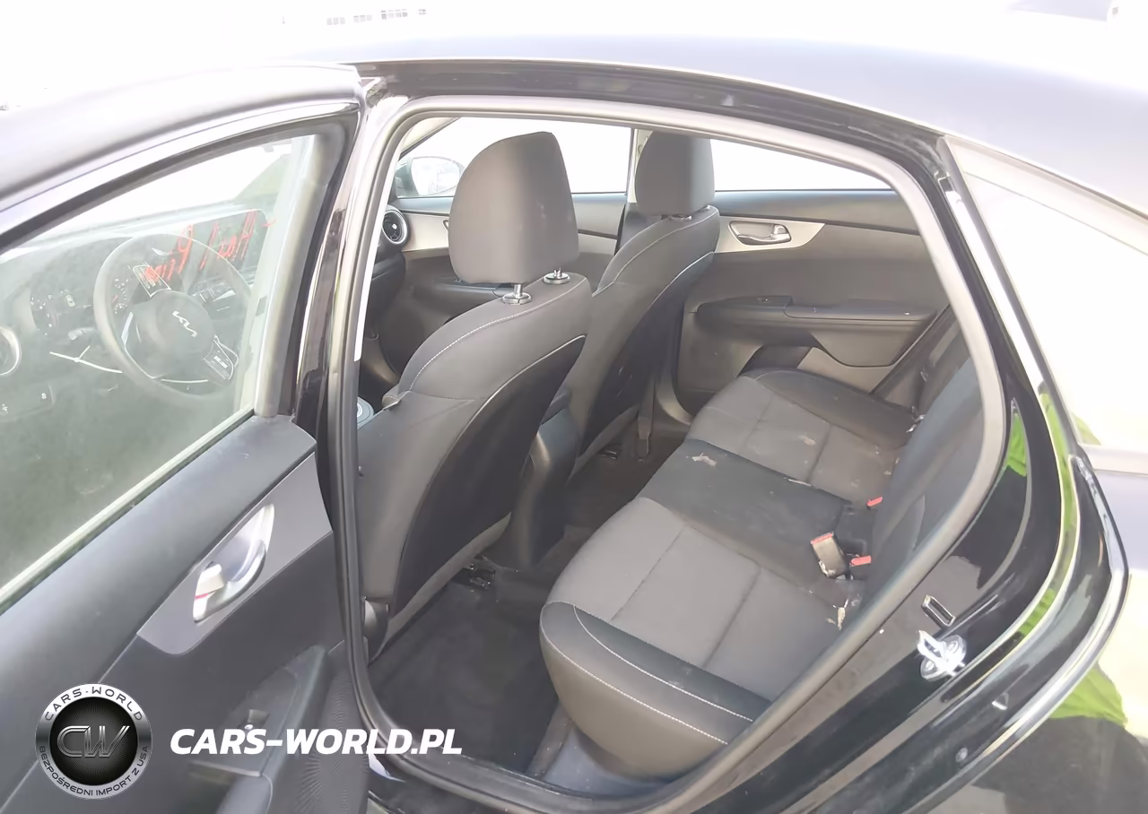 2022 Kia Forte Lxs VIN:3KPF24AD4NE442162 - 8