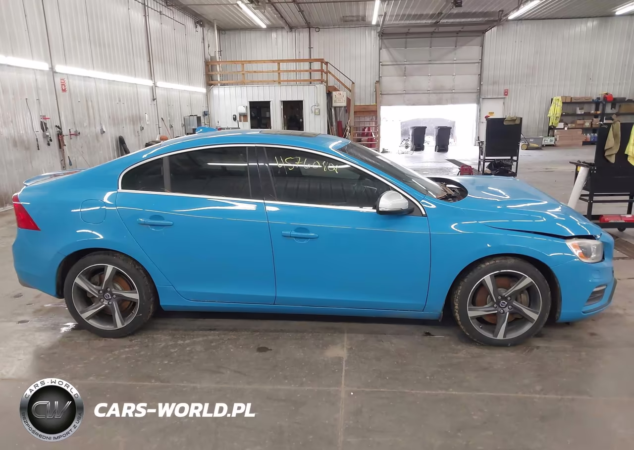2015 Volvo S60 T6 R-Design Platinum VIN:YV1902TS5F1352293 - 14