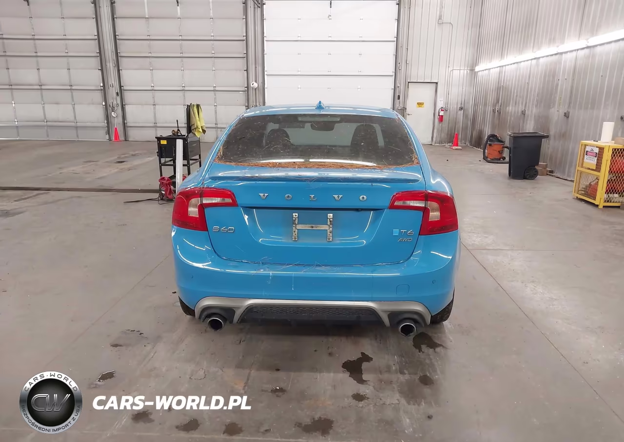 2015 Volvo S60 T6 R-Design Platinum VIN:YV1902TS5F1352293 - 17